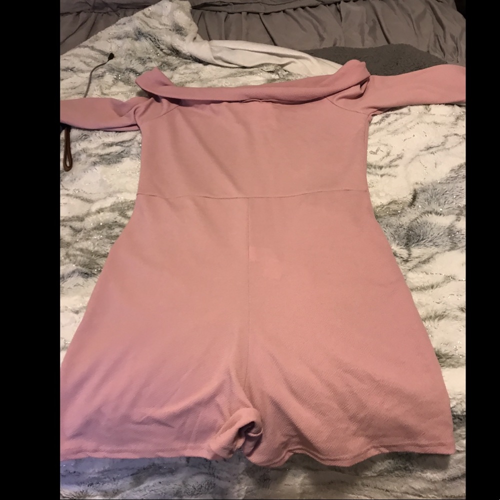 Pink romper - Picture 2 of 2